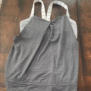 Lululemon tank top & with built in sports bra